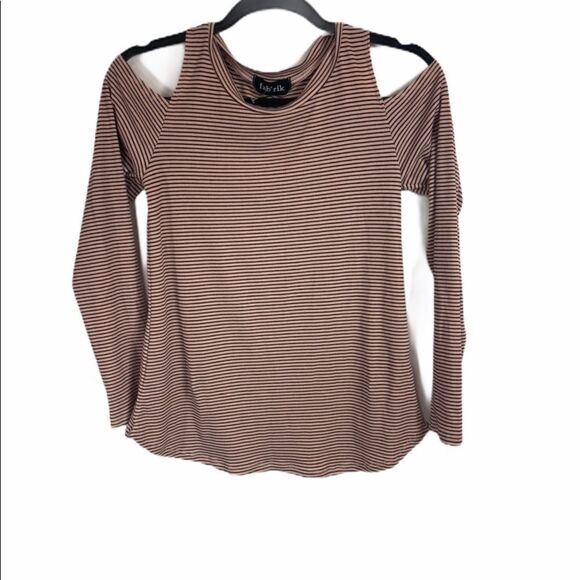 - Fab’rik Women’s Cold shoulder top size Sma… - Picture 6 of 8
